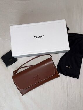 Celine Full Sunglasses packaging: Box, leather wristlet, pouch and wiping cloth
